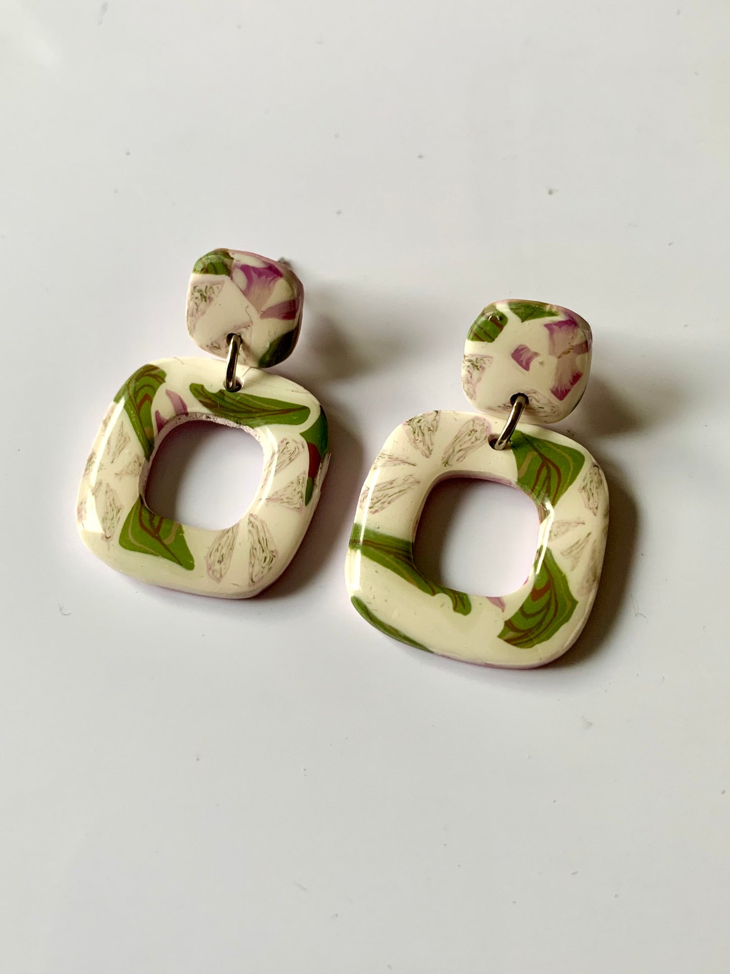 Mini Greta hojas verdes