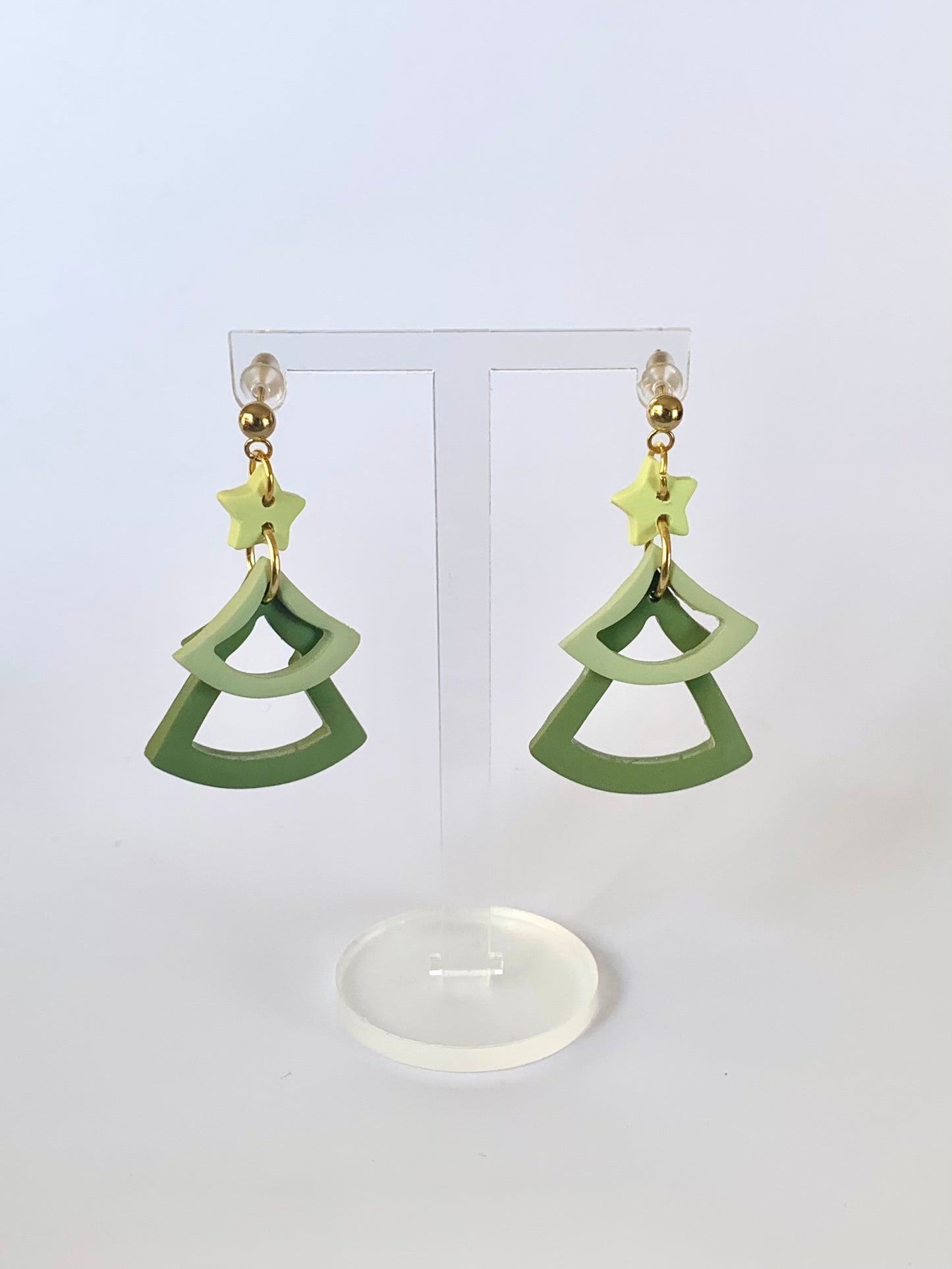 Abeto verde oscuro y verde claro