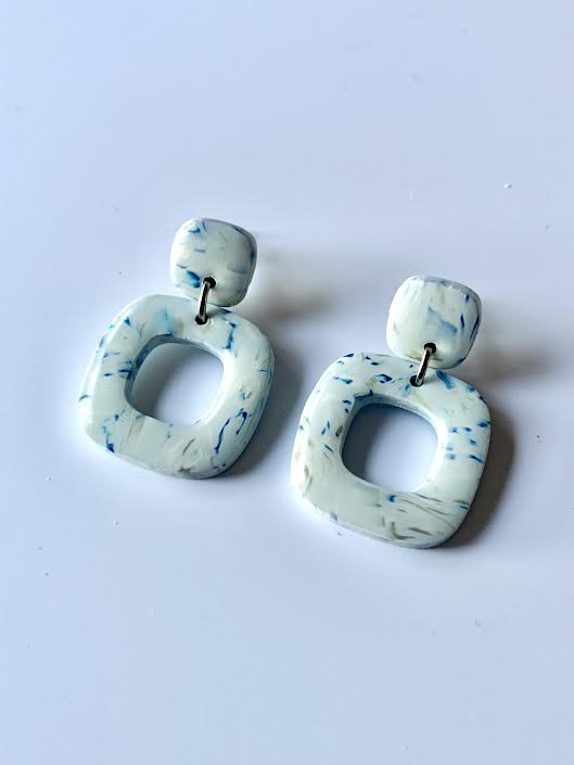 Mini Greta pintitas azules