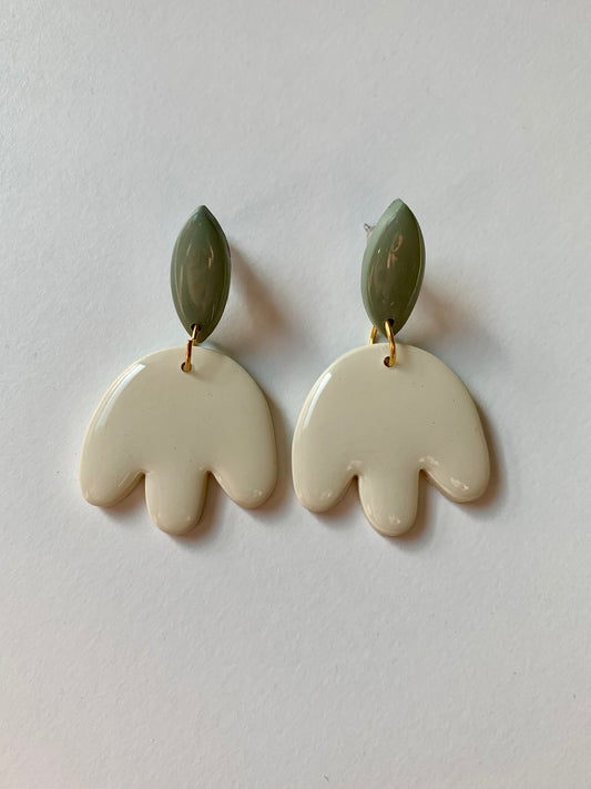 Pendientes flora hueso de arcilla polimérica hechos a mano - Carine