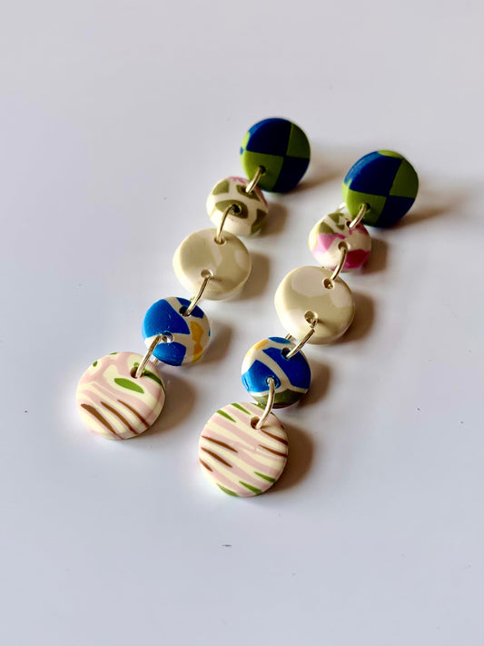 Pendientes celia cuadros azules, verde y multicolor de arcilla polimérica hechos a mano - Carine