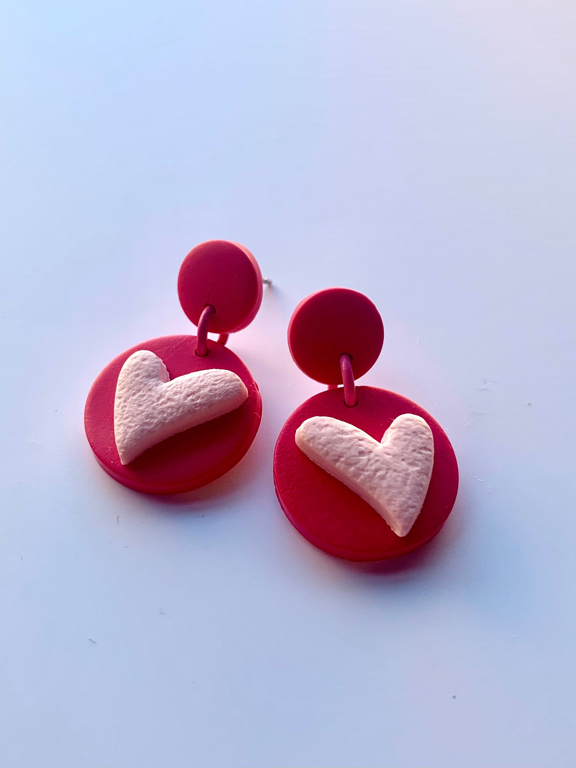 Pendientes pink cora de arcilla polimérica hechos a mano - Carine