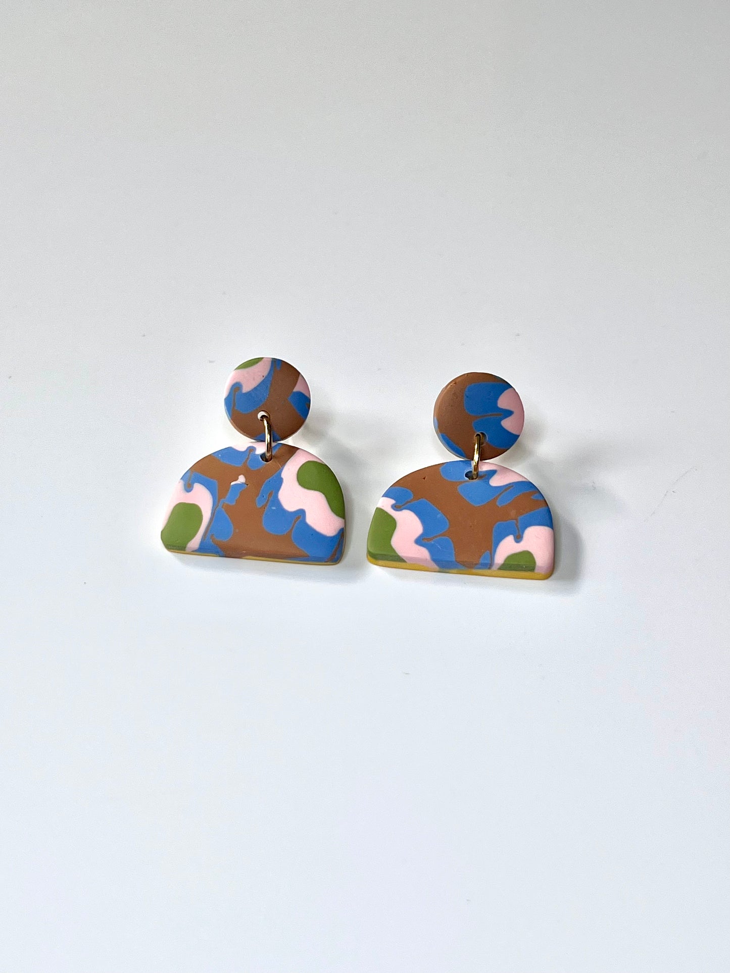 Meninas flores marrones y rosas