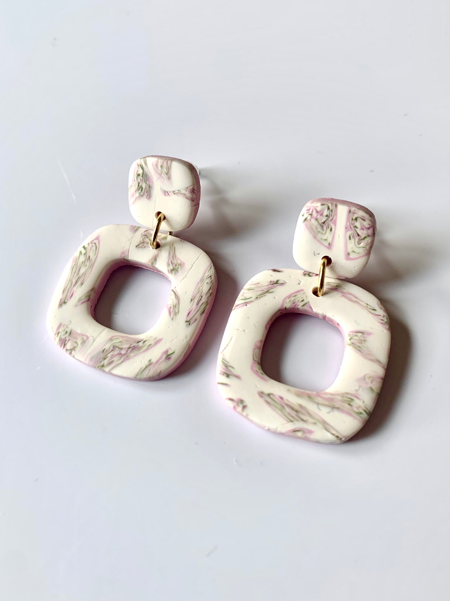 Mini Greta hojas blancas