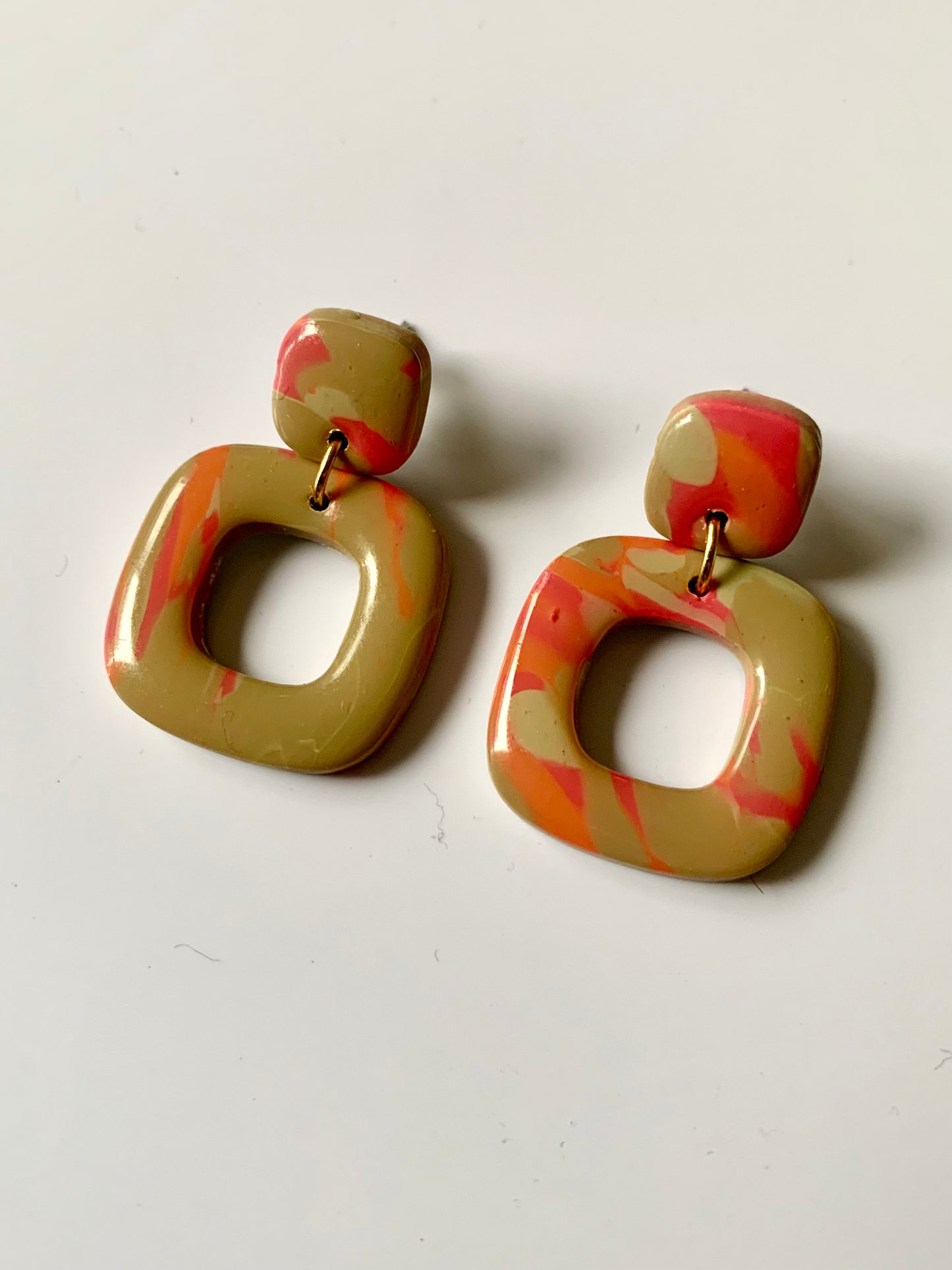 Mini Greta marrón, fusia y naranja