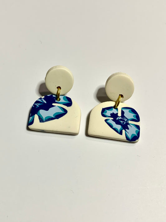 Meninas flores azules