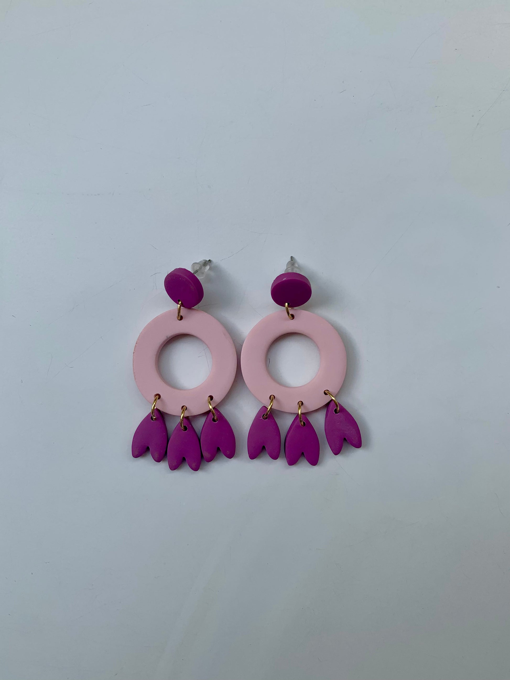 Pendientes atrapasueños rosa y fucsia de arcilla polimérica hechos a mano - Carine