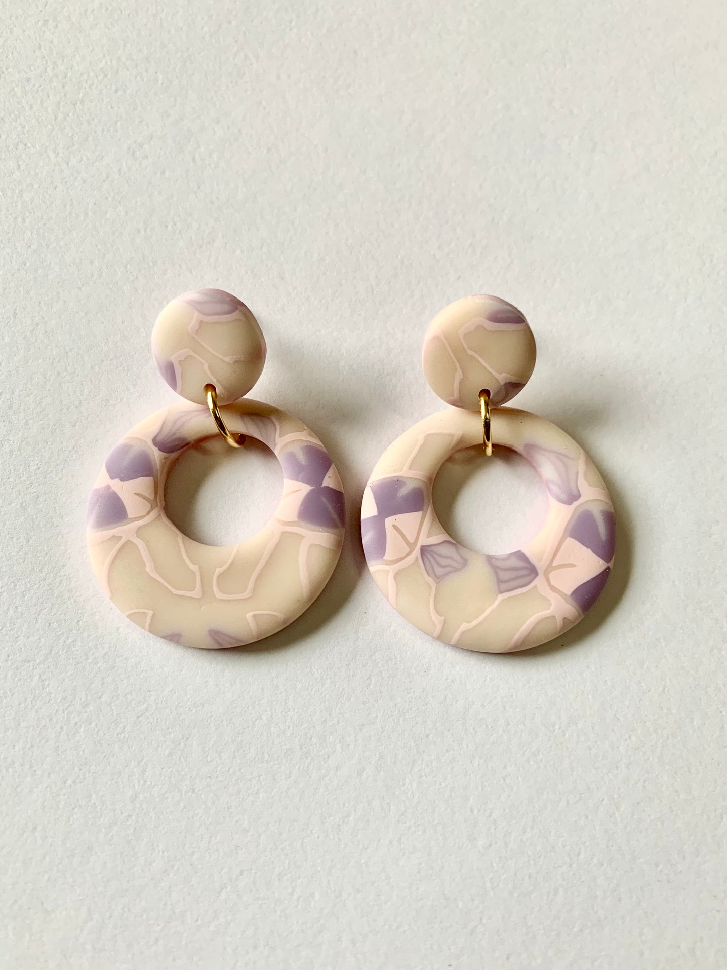 Lolita porcelana flores moradas