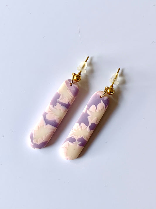 Aurora morado flores rosas
